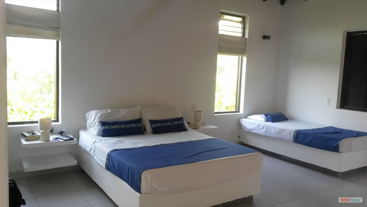 16_habitacion_camas